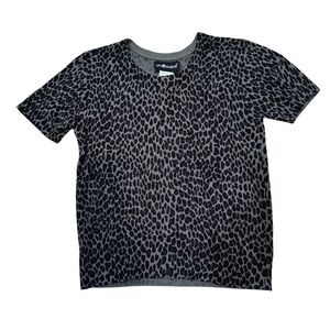 Sag Harbor leopard print brown tan short sleeved sweater blouse, scoop neck, S
